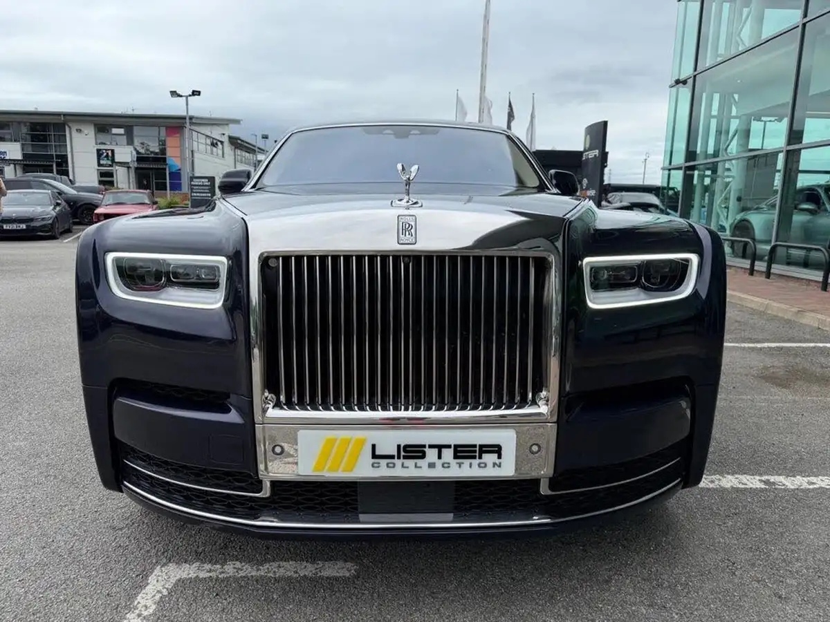 2018-rolls-royce-phantom-67-big-5