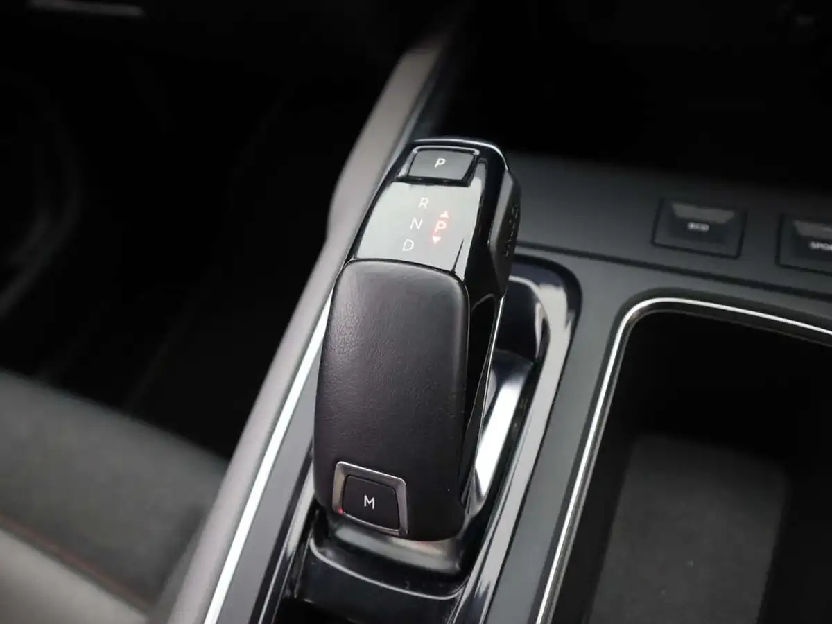2022-citroen-c5-aircross-15bluehdi-shine-plus-eat8-big-33