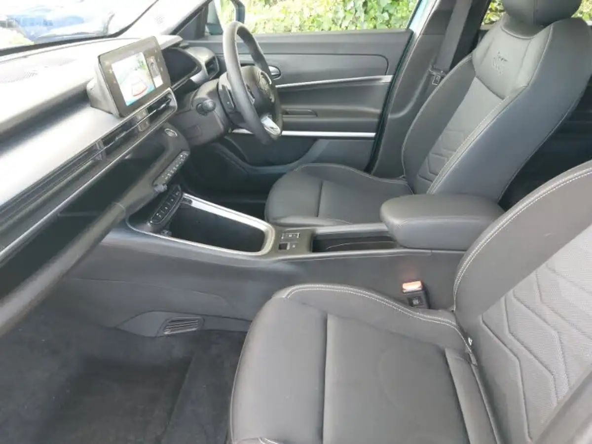2024-jeep-avenger-12-gse-summit-e-hybrid-48v-auto-big-4