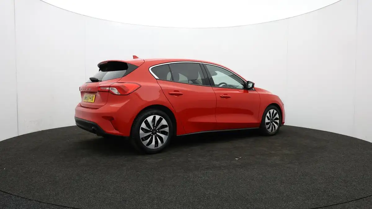2018-ford-focus-10t-zetec-125ps-hatchback-big-34