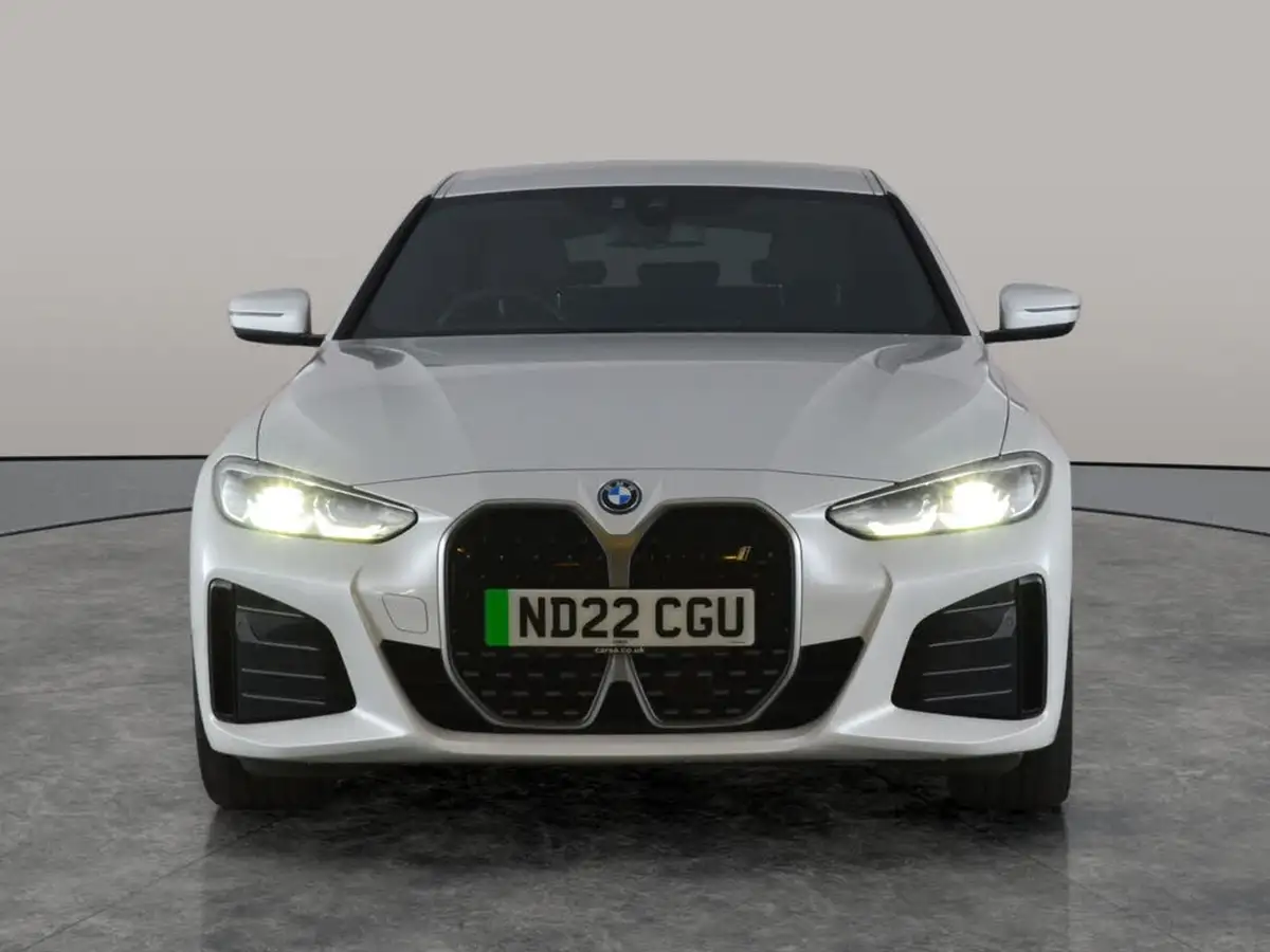 2022-bmw-i4-e-edrive40-m-sport-big-18