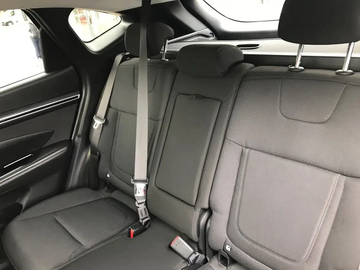 2022-hyundai-tucson-16-t-gdi-se-connect-150ps-big-5