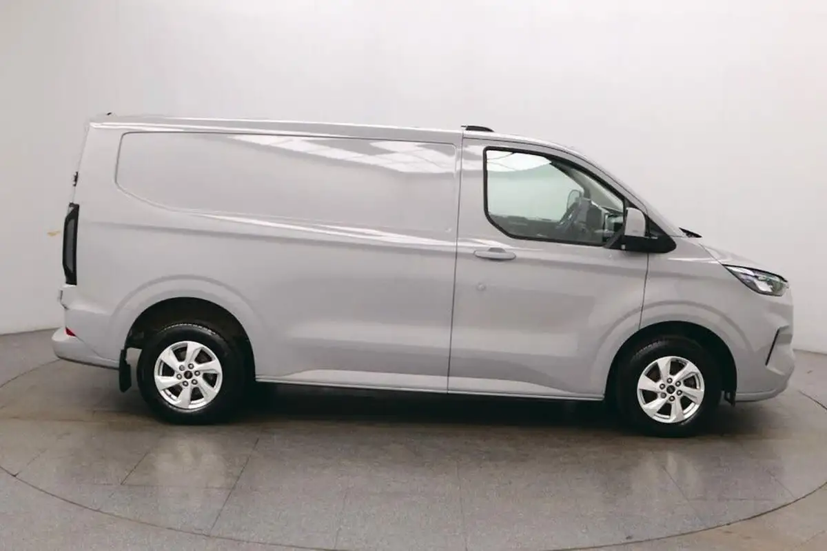 2024-ford-transit-custom-20tdci-320-l1h1-limited-136pseu6e-panel-van-1996cc-auto-big-8