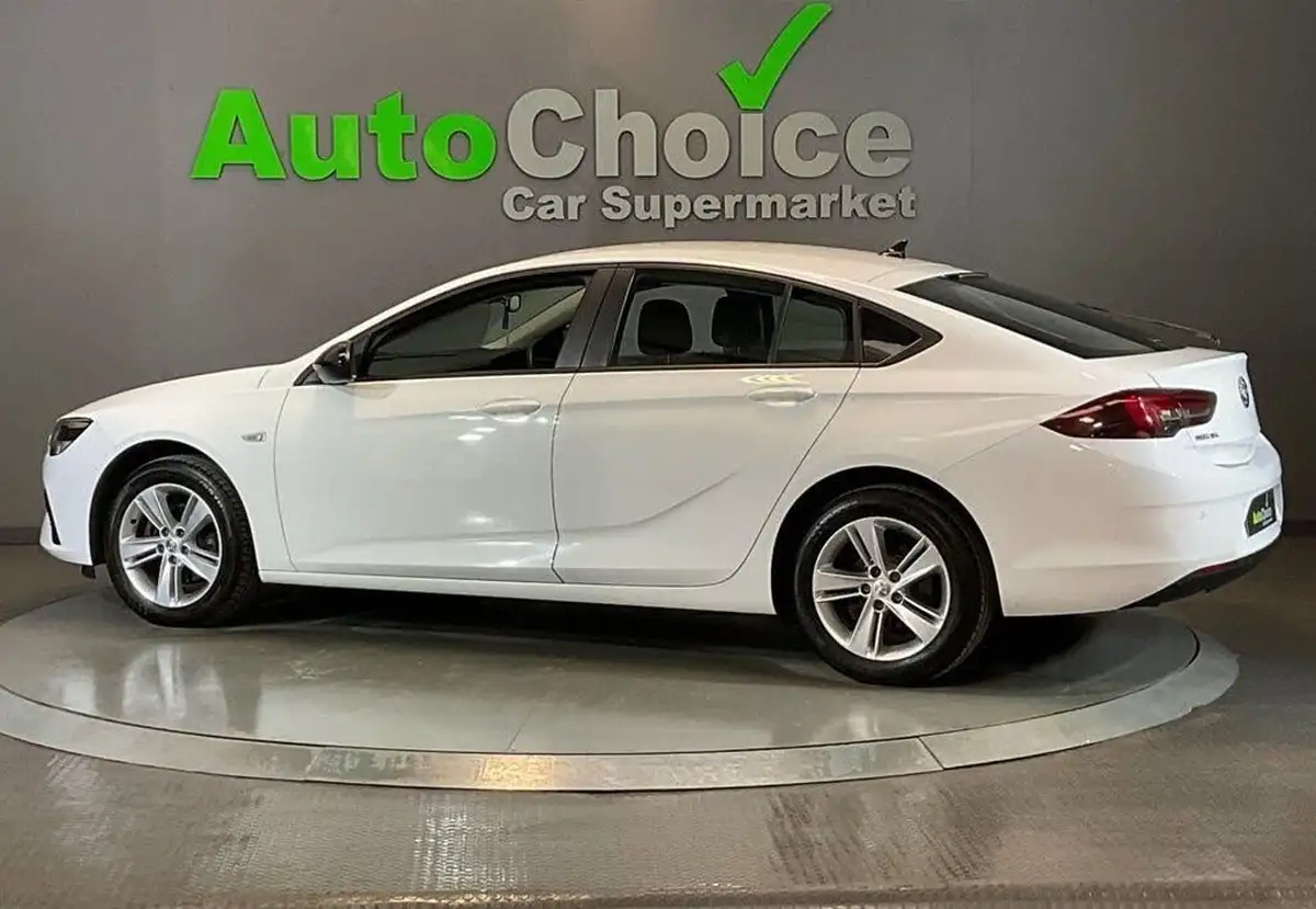 2021-vauxhall-insignia-grand-sport-15-turbo-d-se-nav-big-12