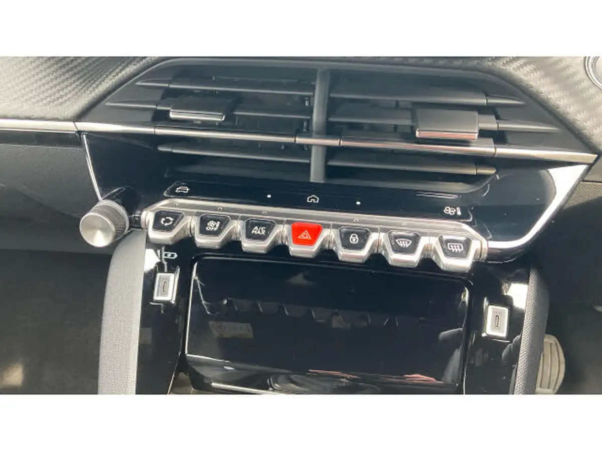 2025-peugeot-2008-suv-12-puretech-allure-130ps-big-27
