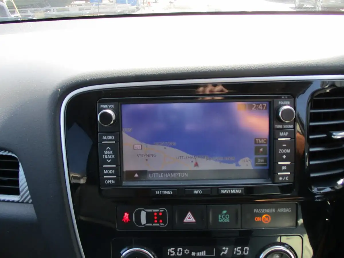 2014-mitsubishi-outlander-22di-d-gx4-auto-big-17