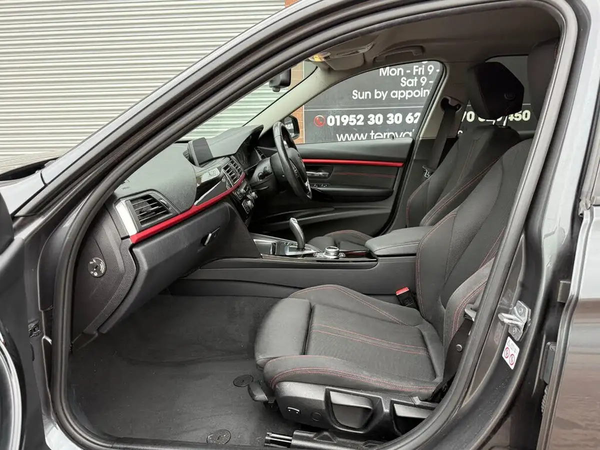 2017-bmw-3-series-15-318i-sport-touring-5d-auto-big-60