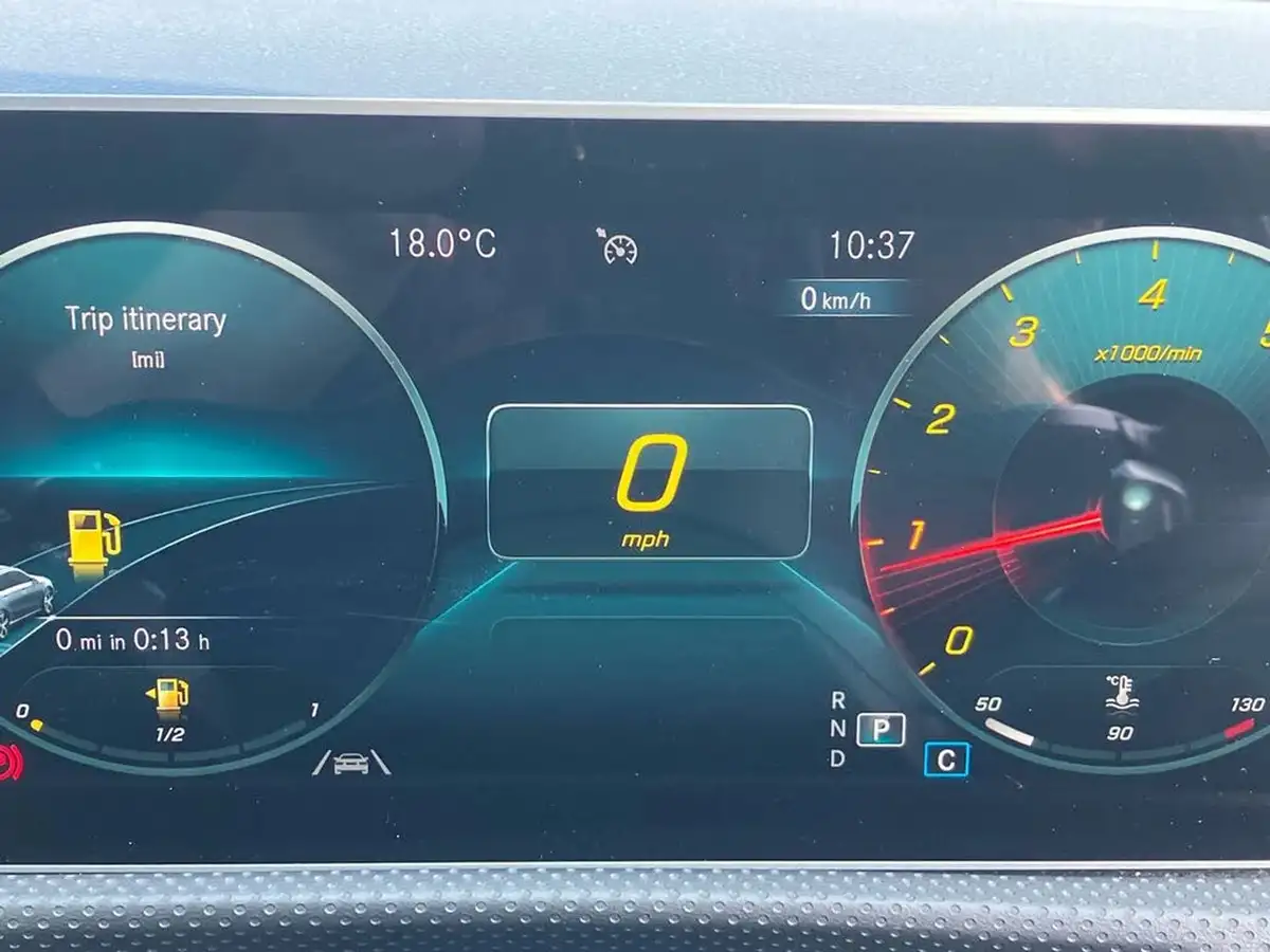 2020-mercedes-benz-a-class-13-a200-amg-line-premium-hatchback-5d-7g-dct-big-47