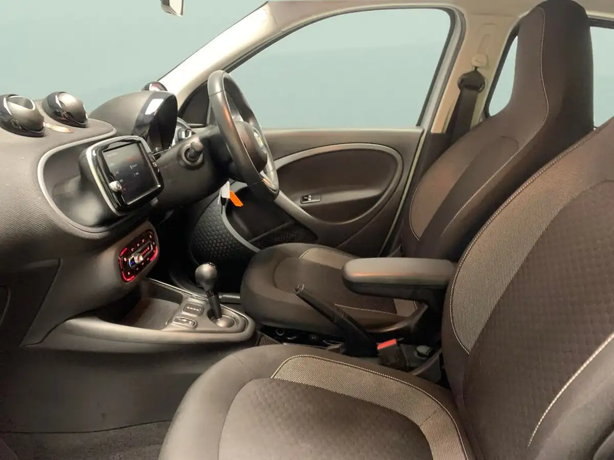 2020-smart-forfour-eq-passion-advanced-big-3