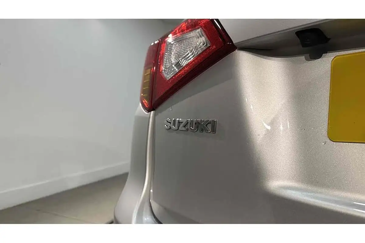 2018-suzuki-vitara-16-sz5-big-14