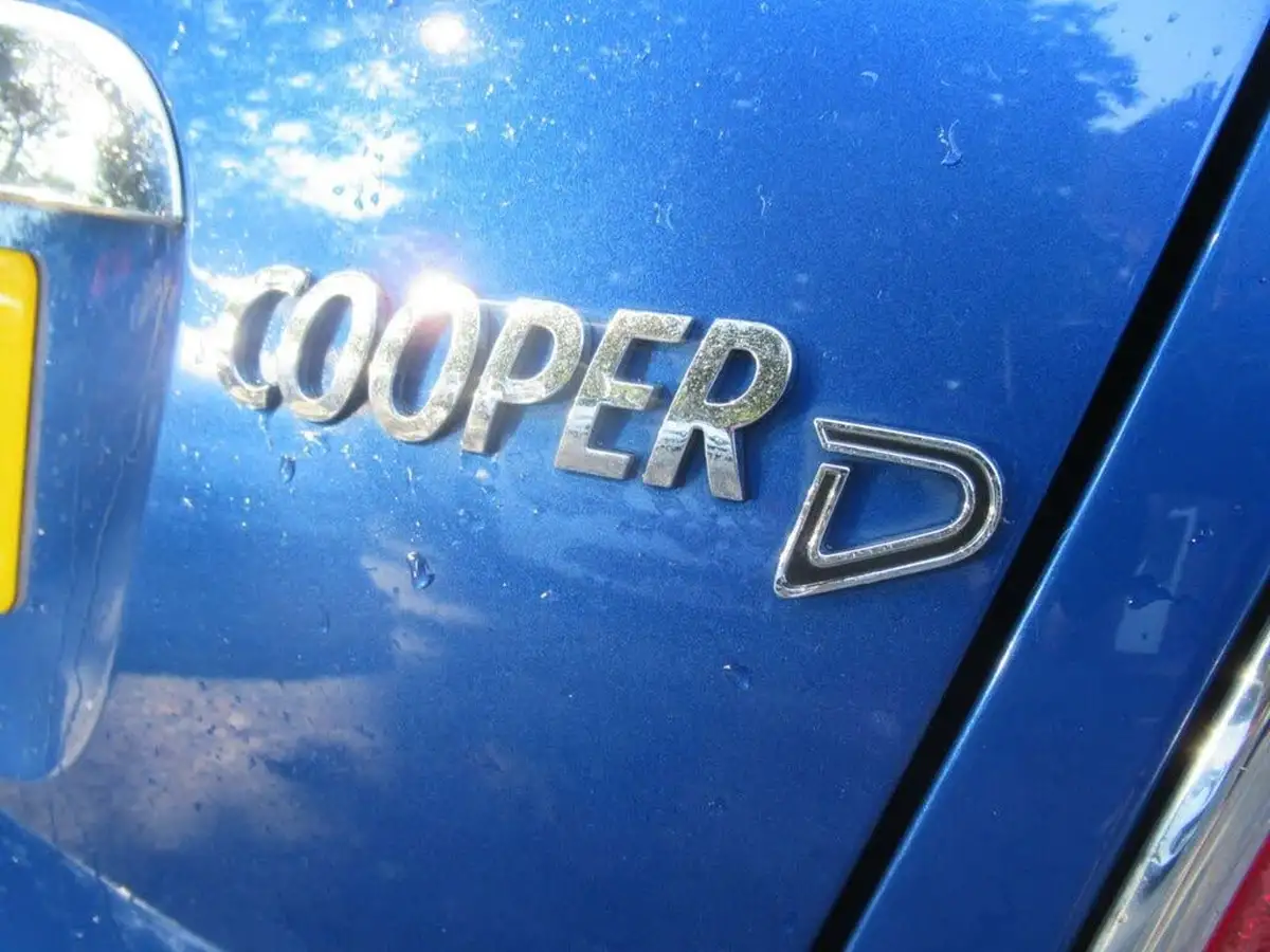 2011-mini-cooper-16td-cooper-d-112bhp-hatchback-3d-1598cc-big-9