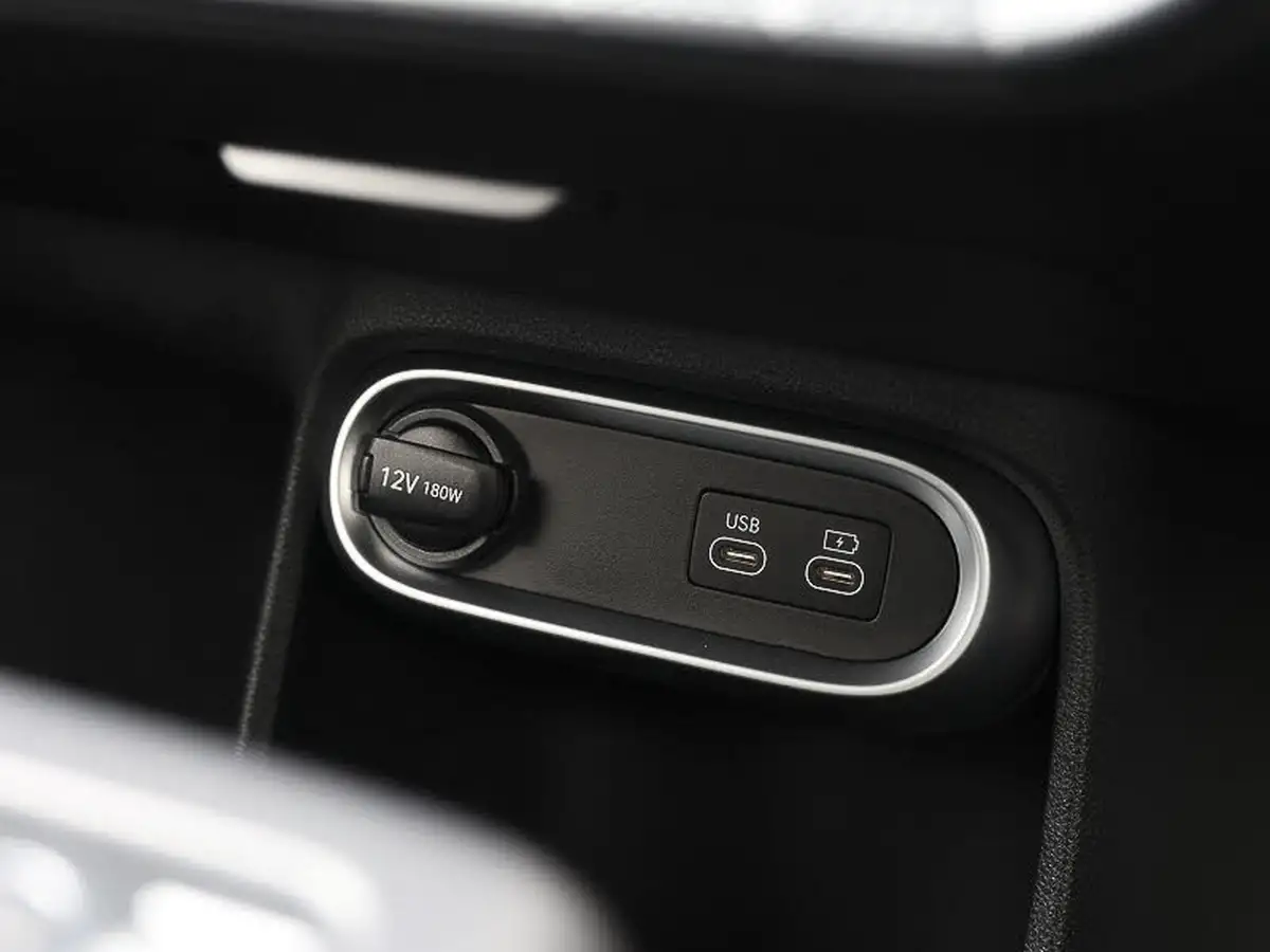 2022-genesis-gv60-e-sport-big-13