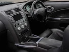 2006-aston-martin-vanquish-59-small-11