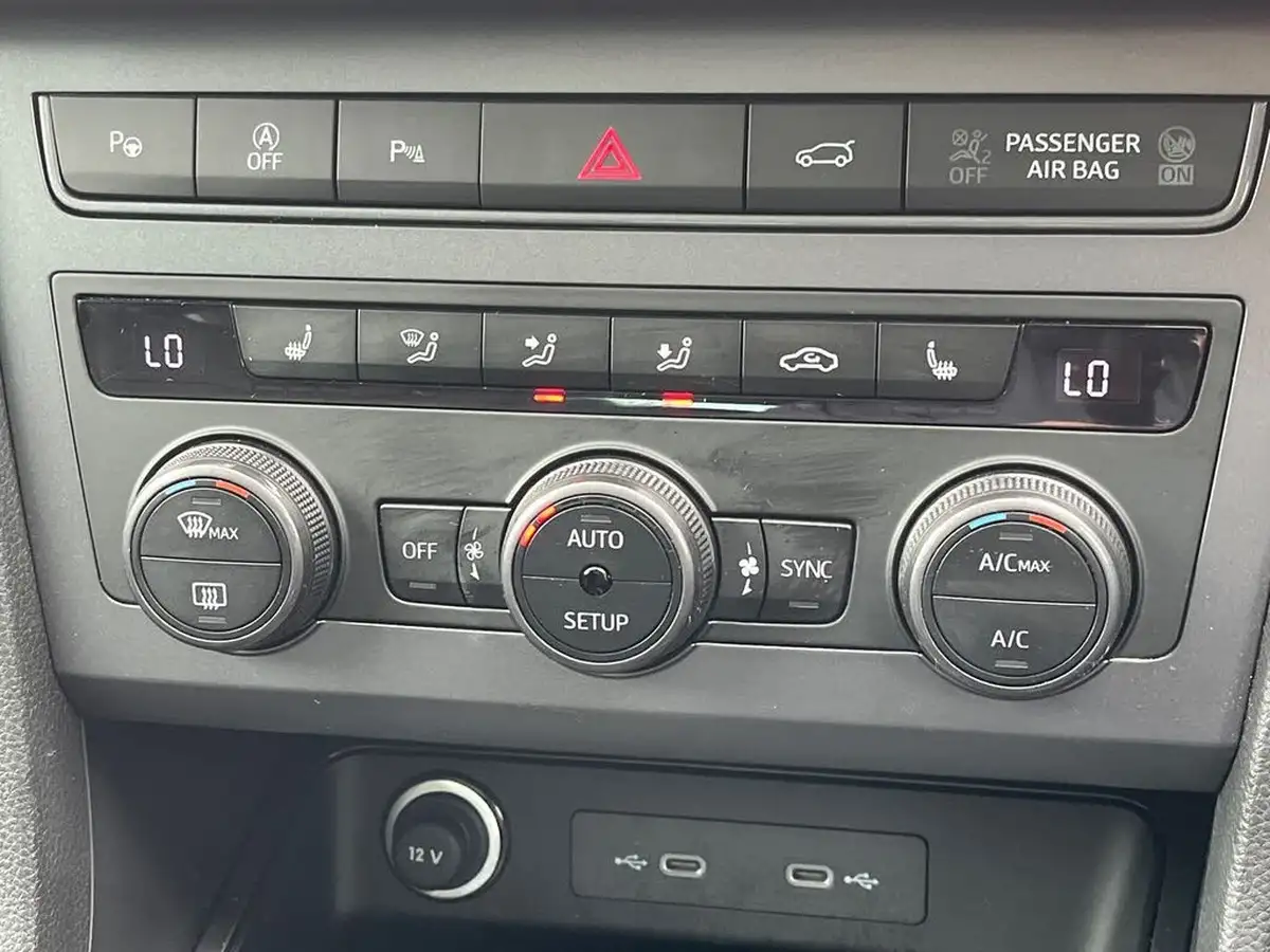 2025-cupra-ateca-15-ecotsi-v2-big-23