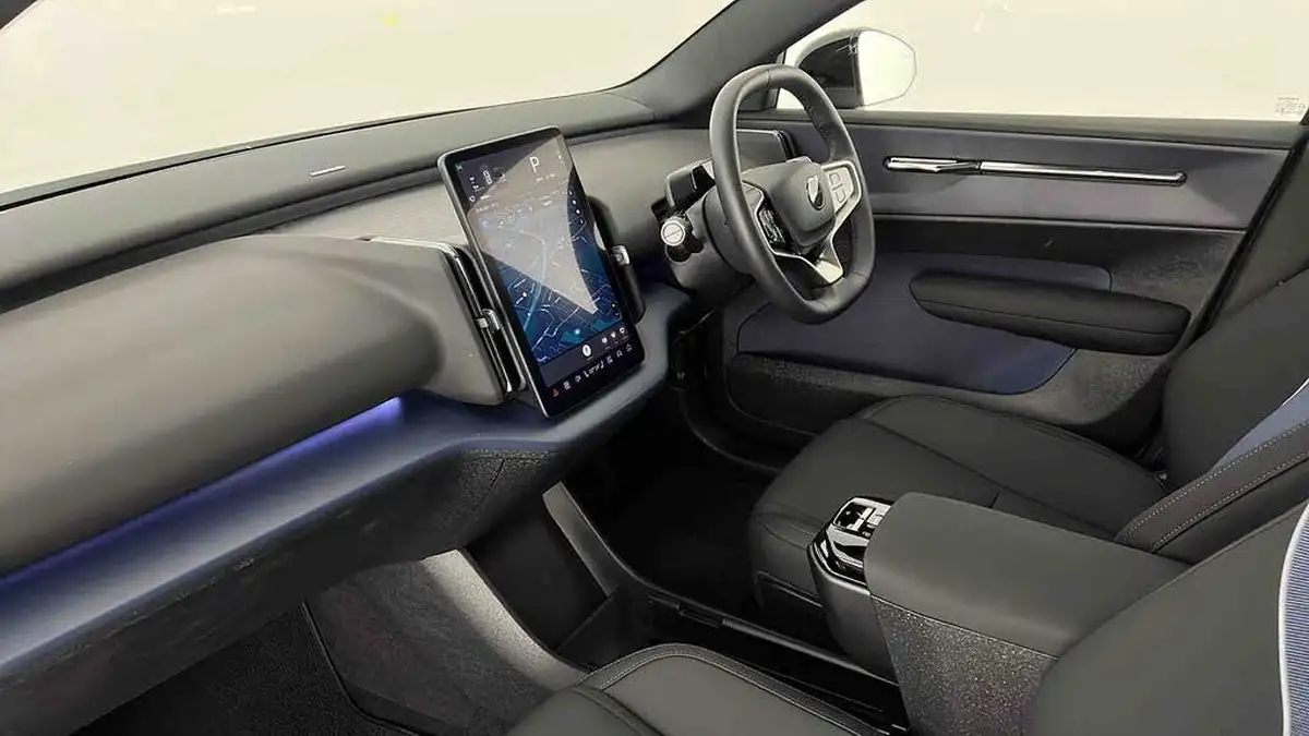 2024-volvo-ex30-e-single-motor-ultra-big-8