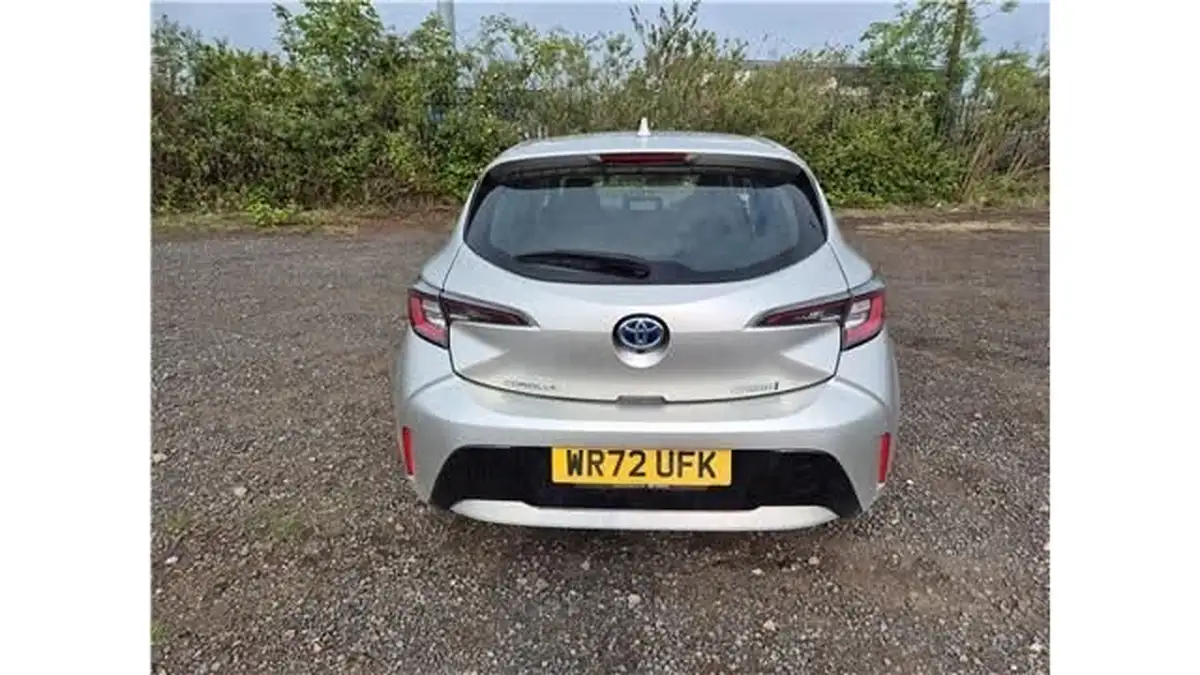2022-toyota-corolla-18-vvt-i-icon-120bhp-trk-hatchback-5d-big-5