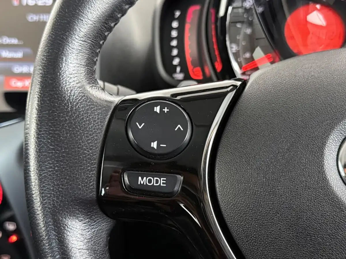 2018-toyota-aygo-10-vvt-i-x-play-68bhp-tss-5d-x-shift-big-22