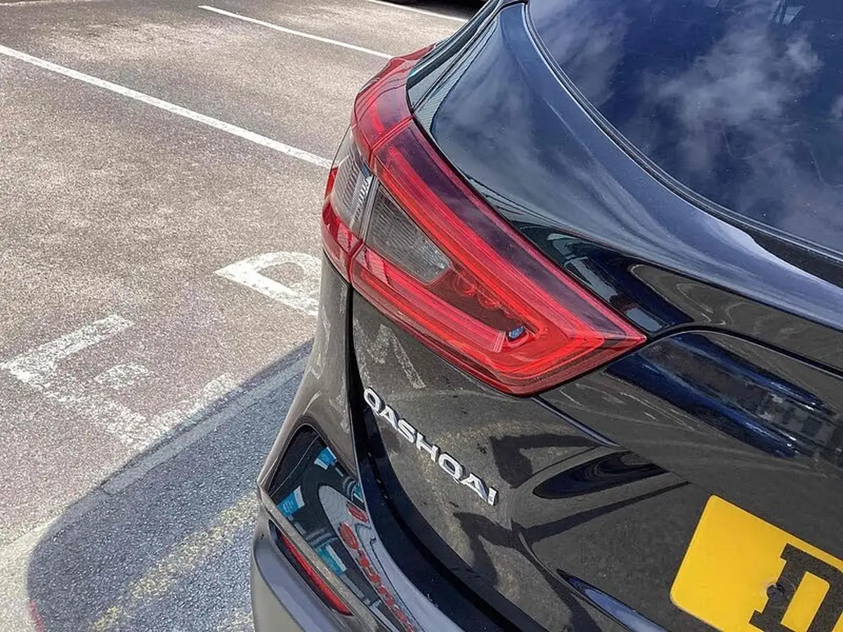 2019-nissan-qashqai-13-dig-t-n-motion-140ps-big-33