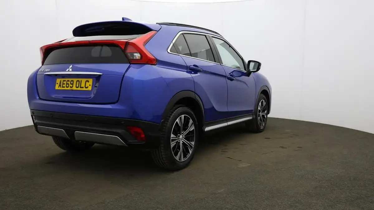 2019-mitsubishi-eclipse-cross-15-exceed-big-66