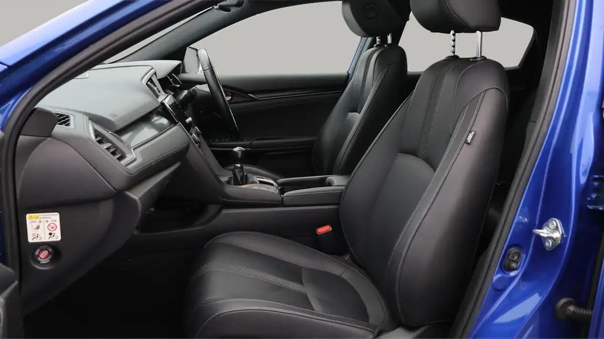 2020-honda-civic-16-i-dtec-ex-ss-hatchback-5d-big-14