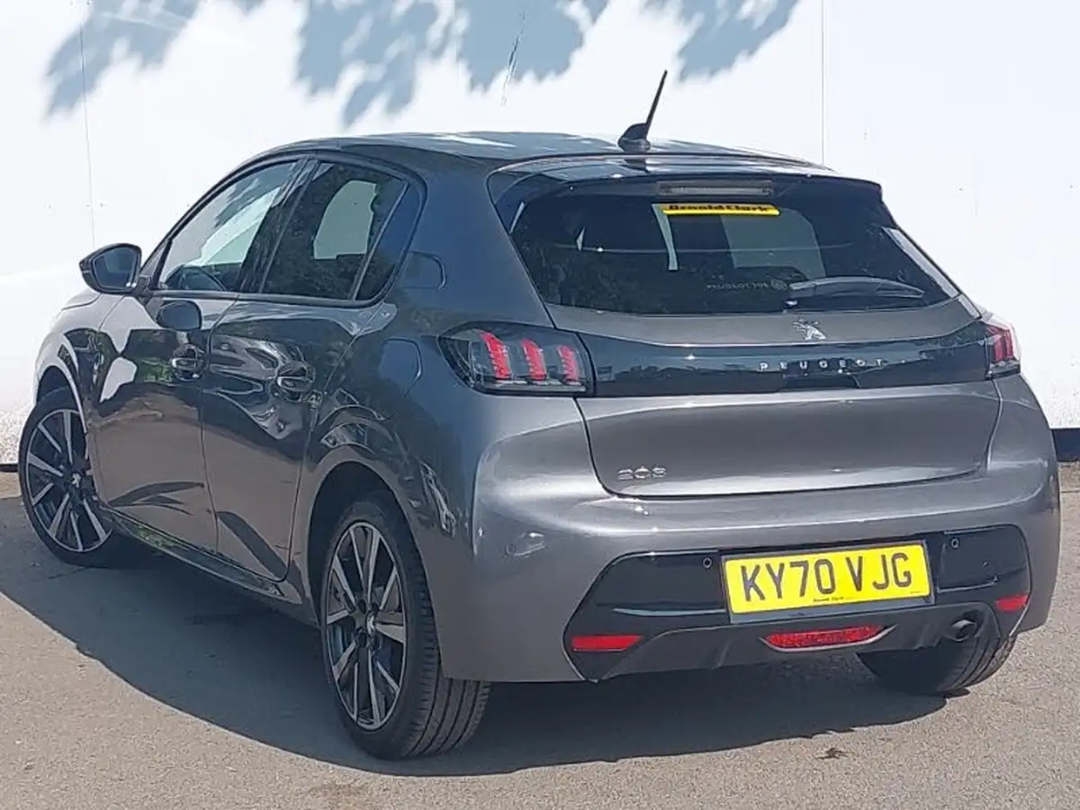 2020-peugeot-208-12-puretech-allure-100bhp-big-1