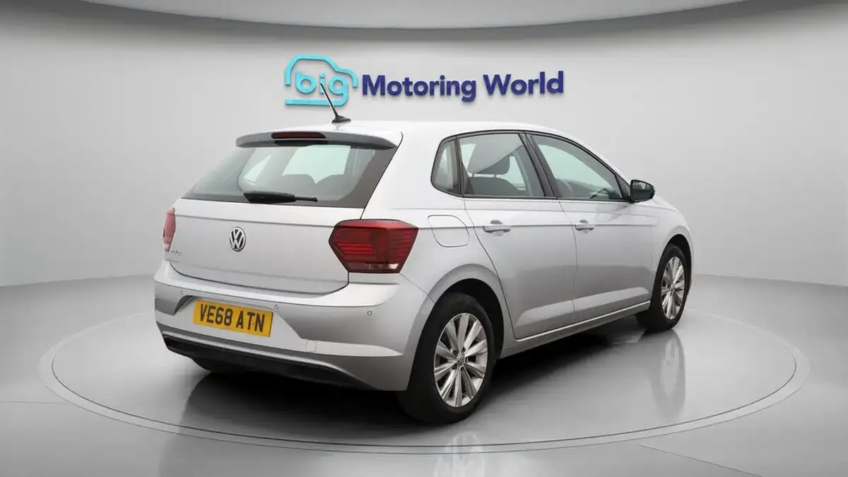 2018-volkswagen-polo-10-tsi-sel-115ps-5d-dsg-big-7