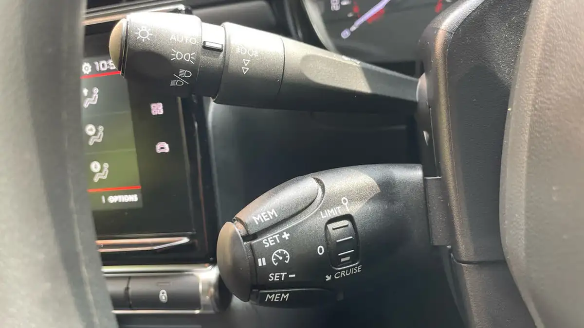 2023-citroen-c3-12-puretech-c-series-edition-110ps-ss-eat6-big-26