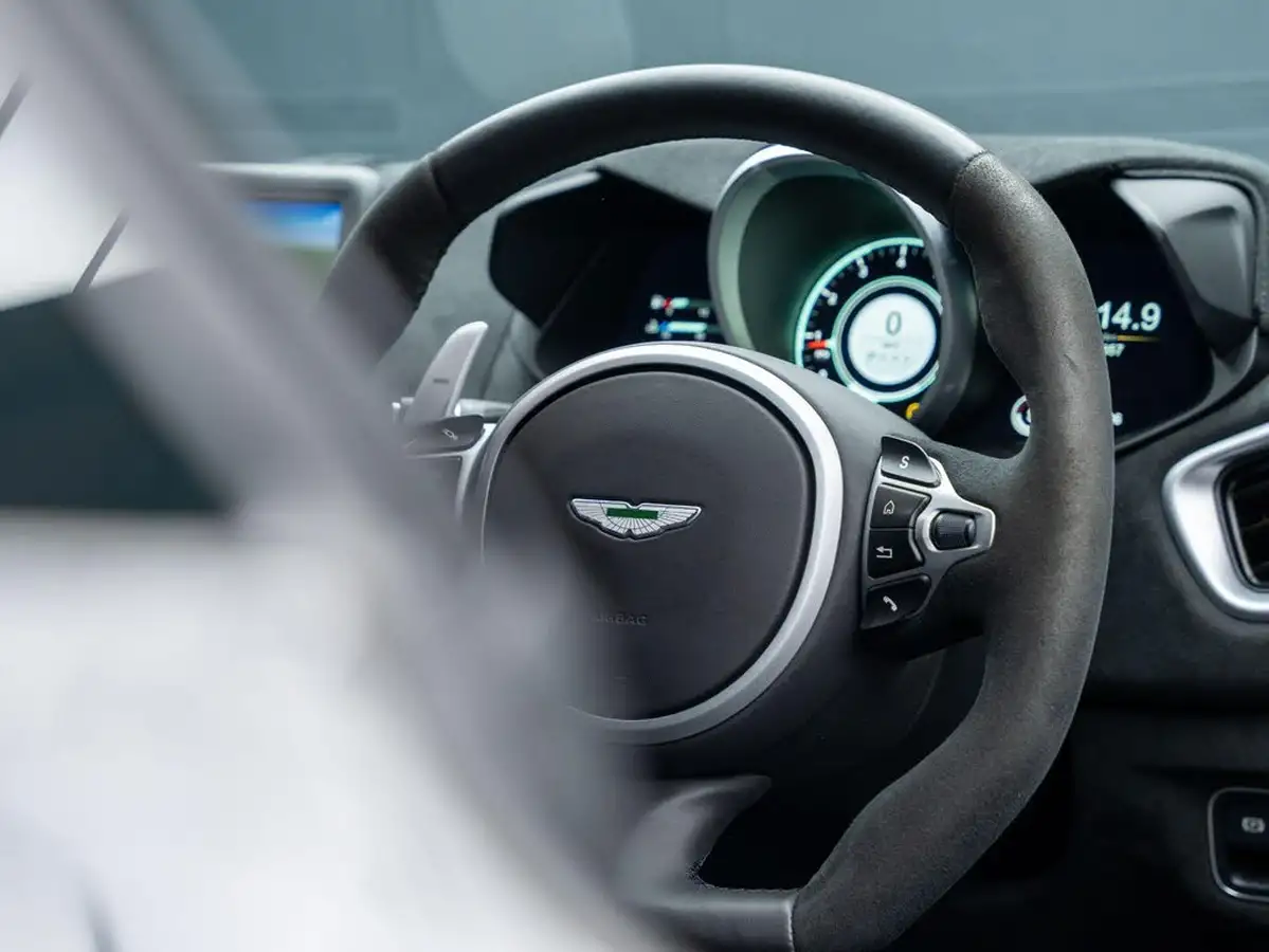 2020-aston-martin-vantage-40-v8-vantage-coupe-auto-big-30