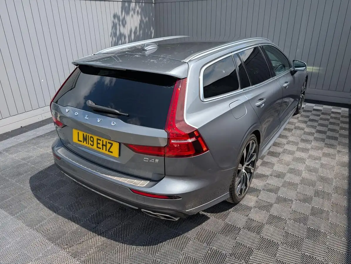 2019-volvo-v60-20td-d4-inscription-geartronic-big-61
