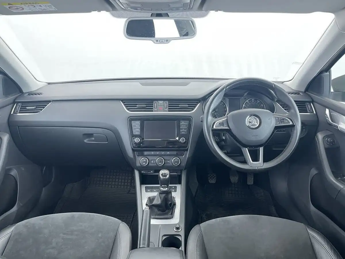 2015-skoda-octavia-20tdi-se-l-estate-big-7