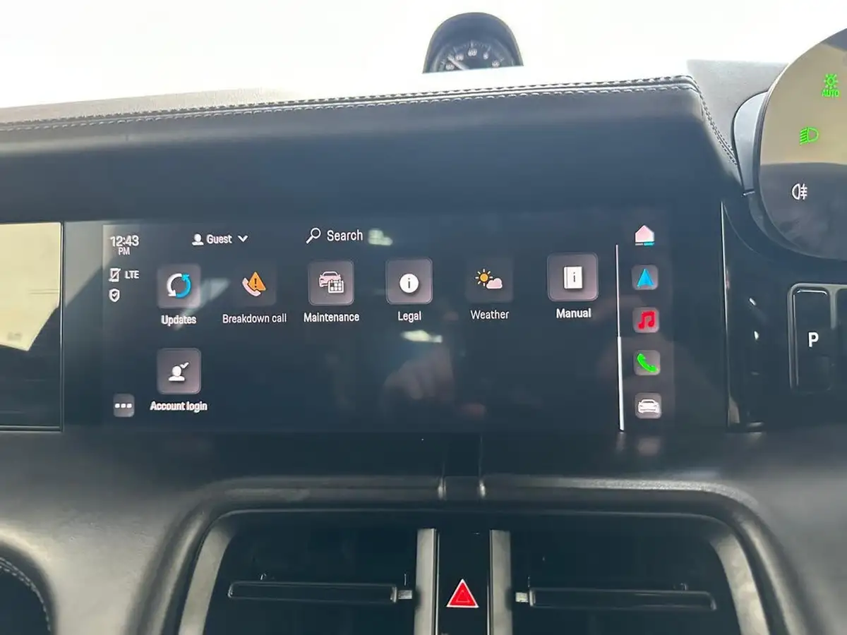 2021-porsche-taycan-e-base-476ps-performance-battery-plus-big-64
