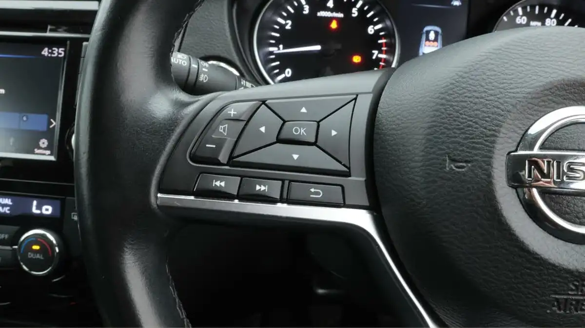 2021-nissan-qashqai-13-dig-t-n-motion-140ps-big-22