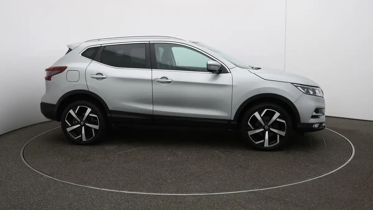 2021-nissan-qashqai-13-dig-t-n-motion-140ps-big-46
