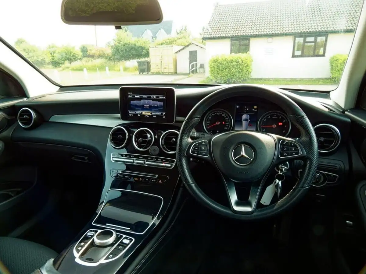 2019-mercedes-benz-glc-class-20-glc250-urban-edition-big-32