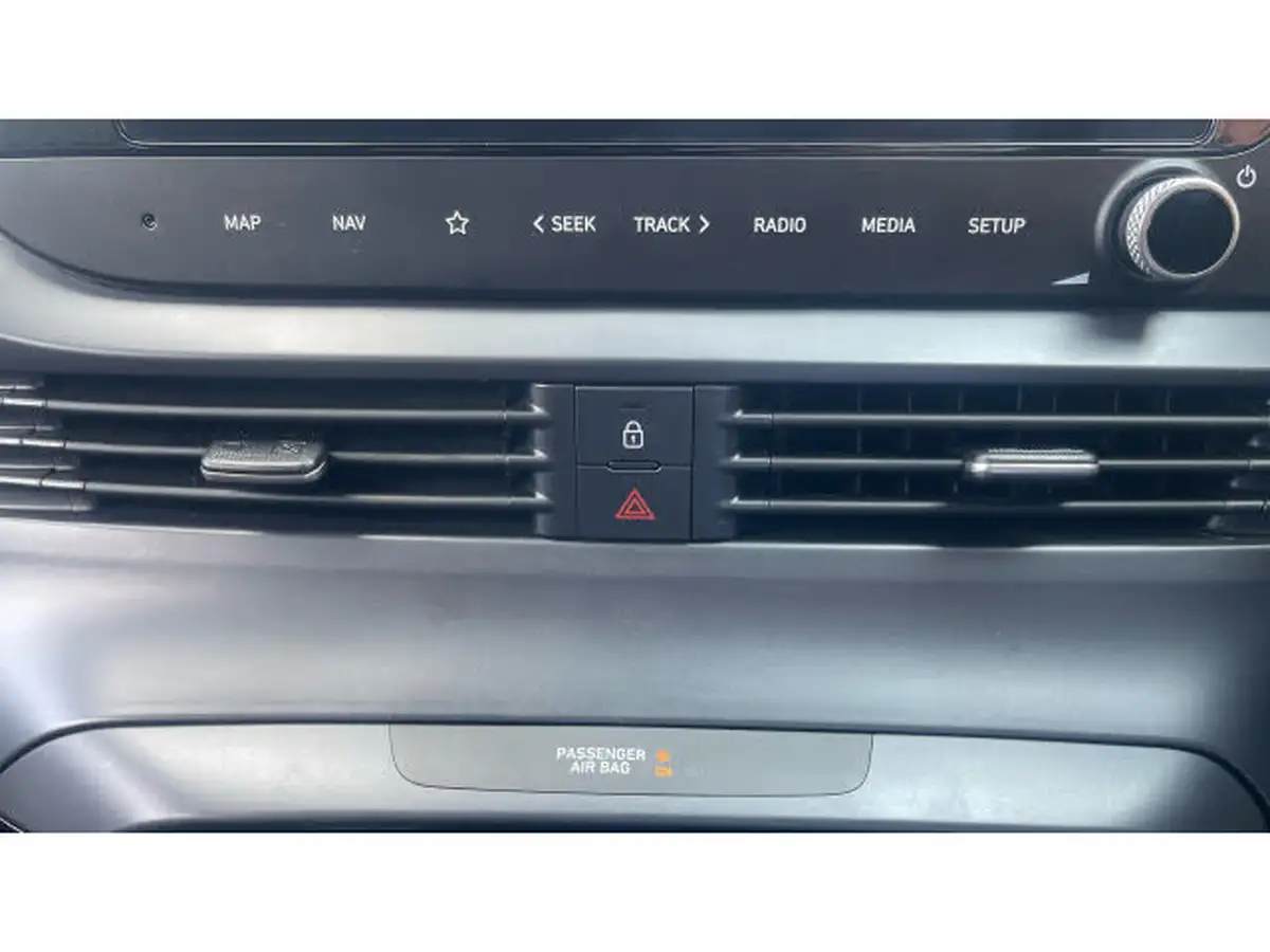 2025-hyundai-bayon-10-t-gdi-premium-100ps-7dct-big-31