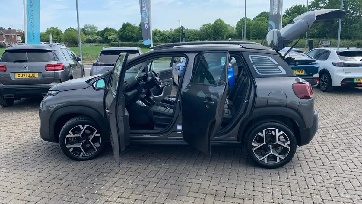 2022-citroen-c3-aircross-12-puretech-shine-plus-130ps-eat6-big-28
