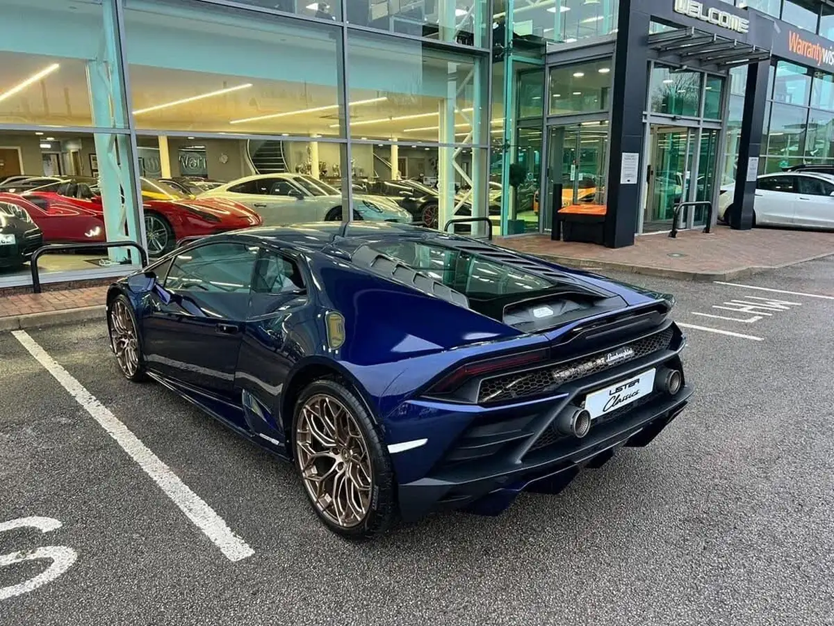 2021-lamborghini-huracan-big-28
