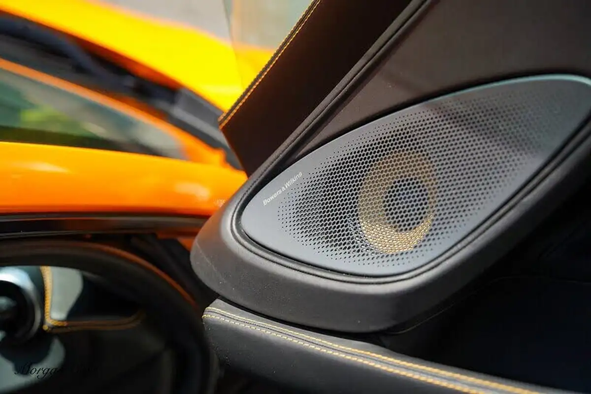2020-mclaren-570gt-38-big-44