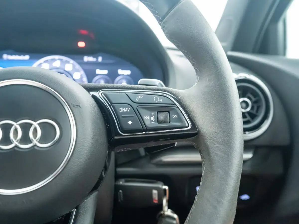 2019-audi-rs3-25-tfsi-saloon-4d-big-31