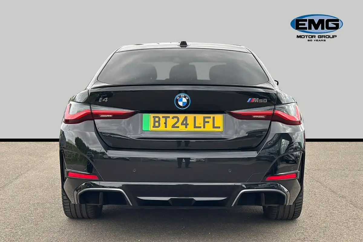 2024-bmw-i4-e-m50-big-5