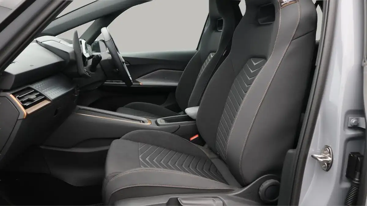 2024-cupra-born-e-v2-edition-big-14