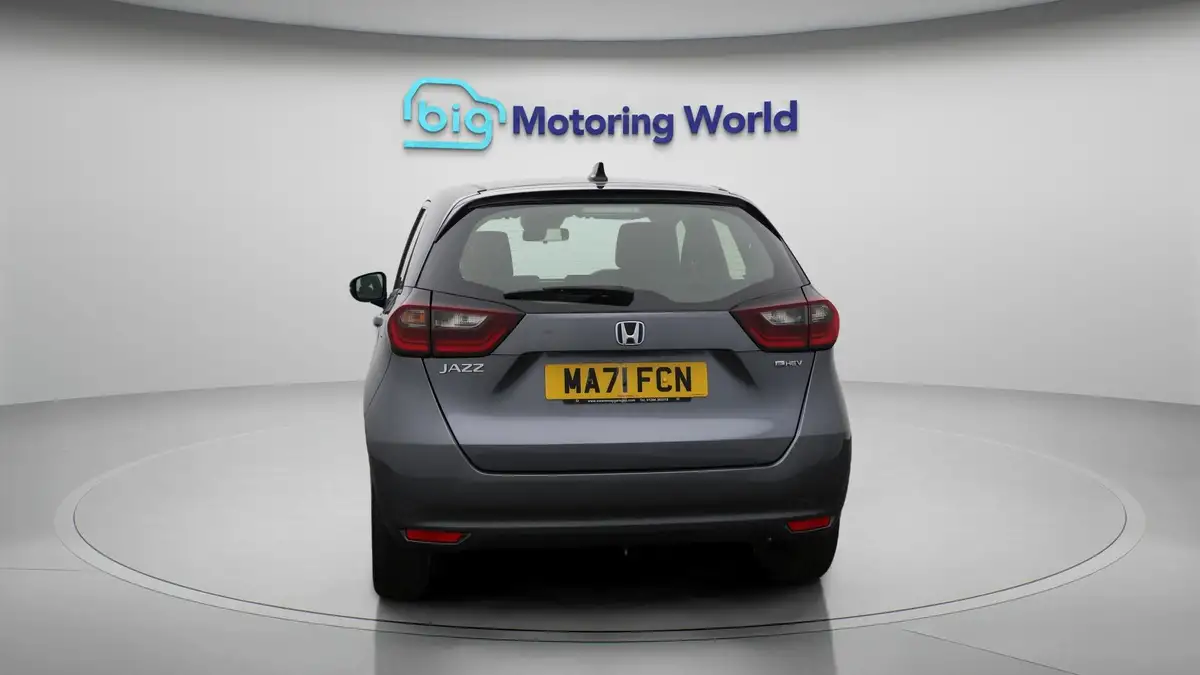 2021-honda-jazz-15-i-mmd-se-109ps-big-6