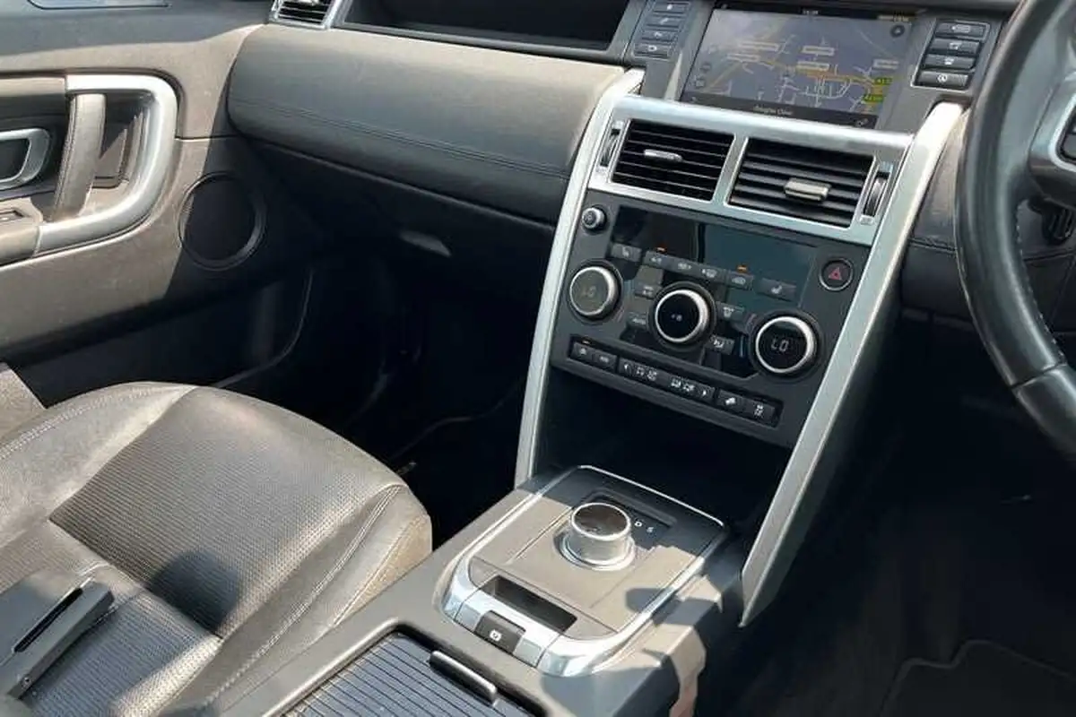 2016-land-rover-discovery-sport-20td4-hse-180ps-awd-ss-auto-big-13