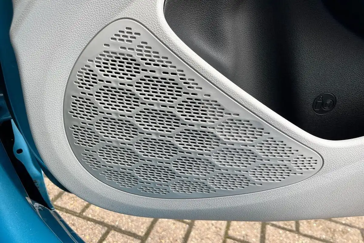 2021-hyundai-i10-10-premium-big-24