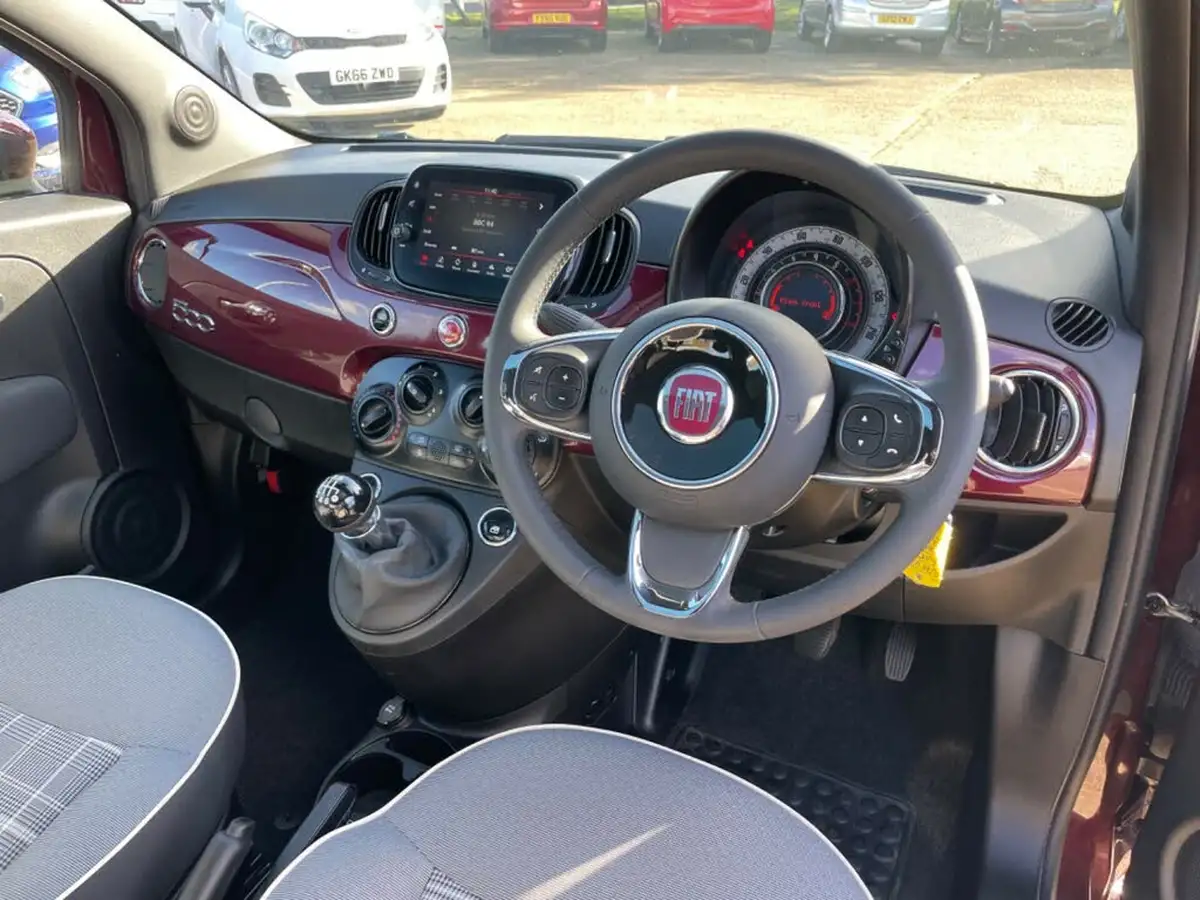 2020-fiat-500-10-lounge-big-16