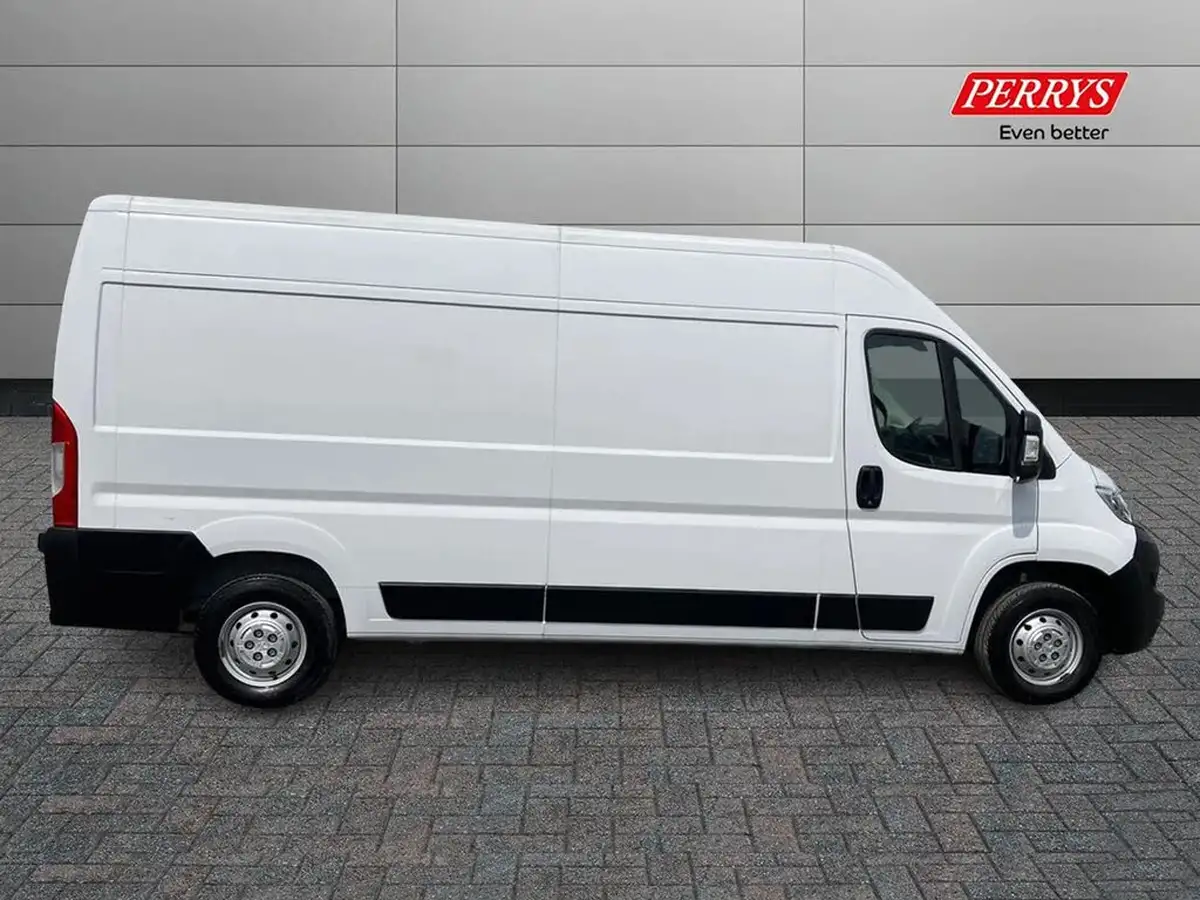 2022-vauxhall-movano-22cdti-l3-h2-3500-dynamic-140pseu6d-big-2