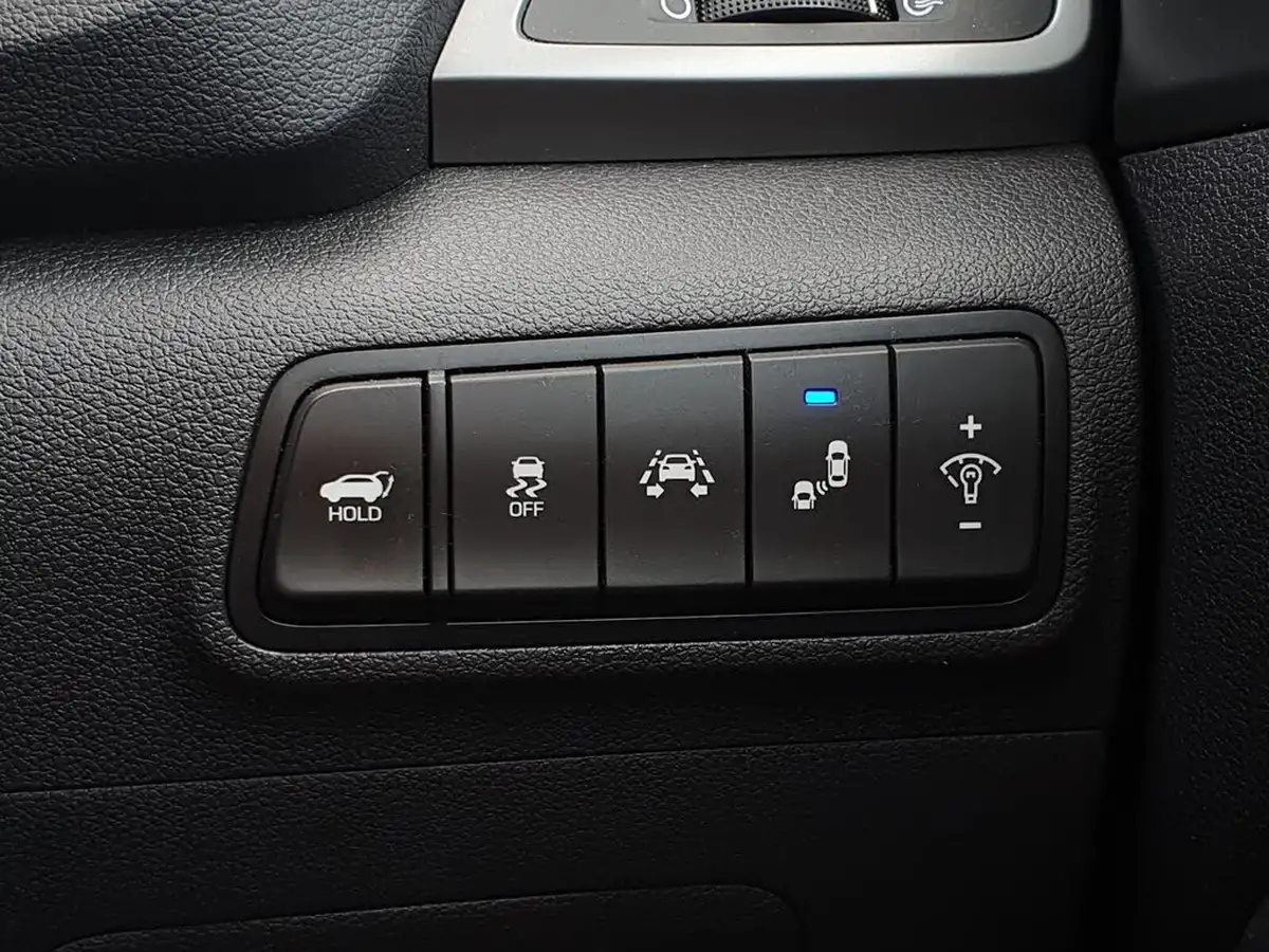 2018-hyundai-tucson-20crdi-premium-se-185ps-auto-big-29