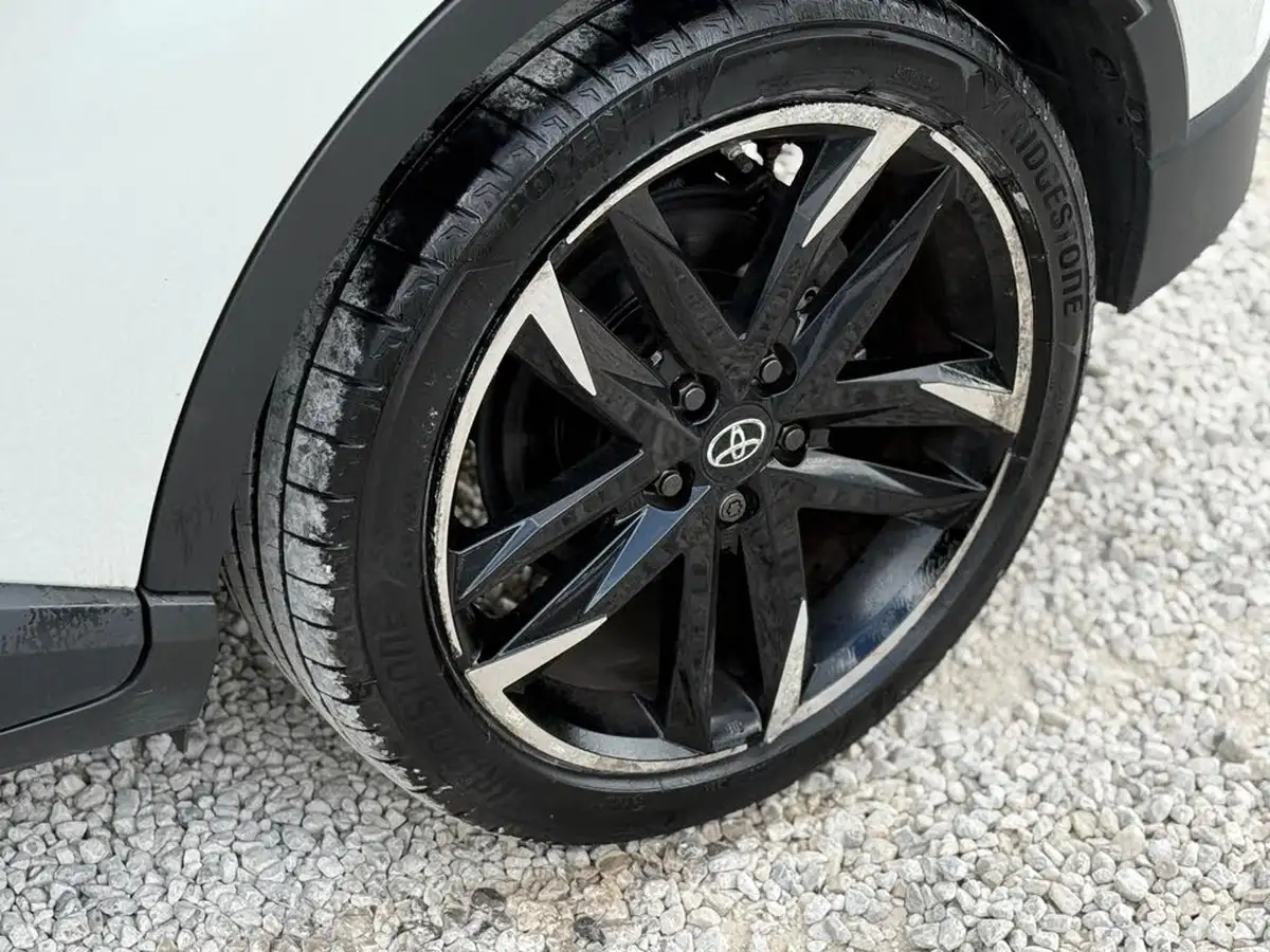 2021-toyota-c-hr-18-vvt-i-gr-sport-big-33