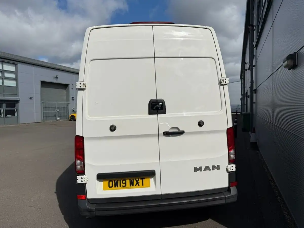 2019-man-tge-20-td-2140-standard-panel-big-8