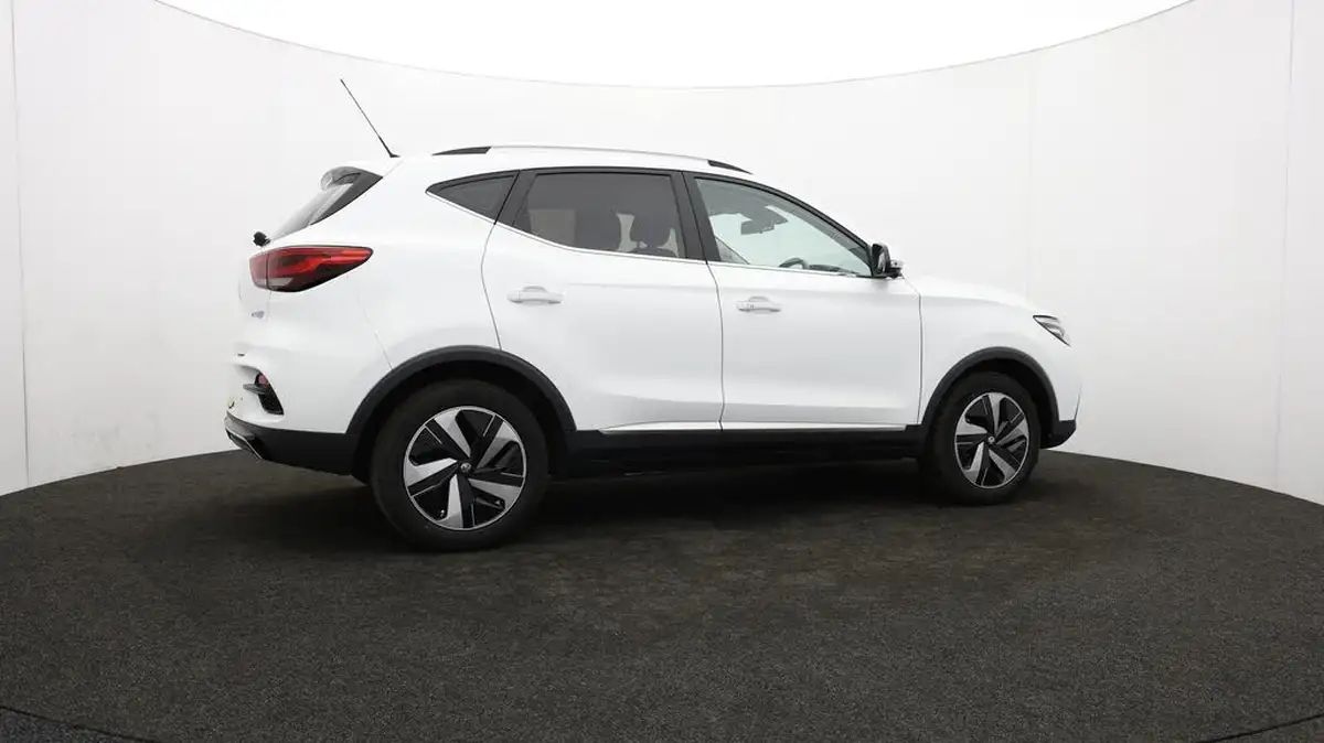 2022-mg-zs-suv-e-trophy-ev-156ps-long-range-big-19